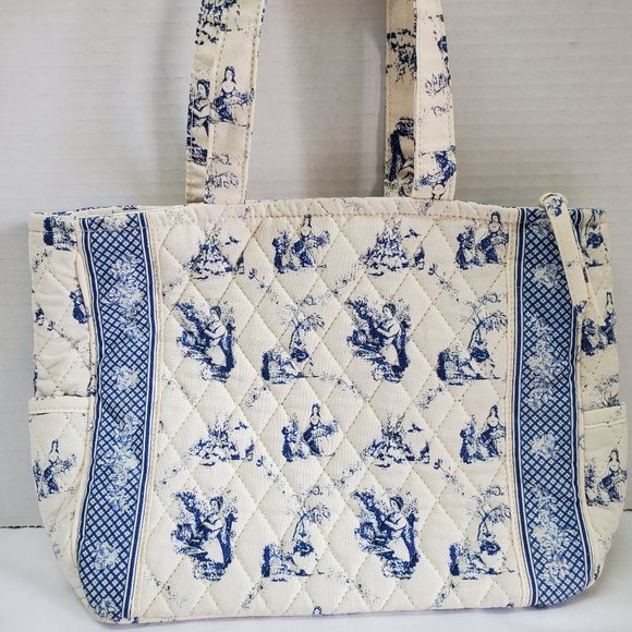 Unbranded Handbags - OFF WHITE AND BLUE PADDED TAPASTRY